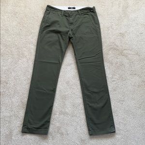 VANS men’s pants Size 32 basically brand new